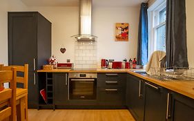 5 Wheelhouse Apartments